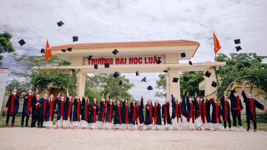 Đại học Luật Huế