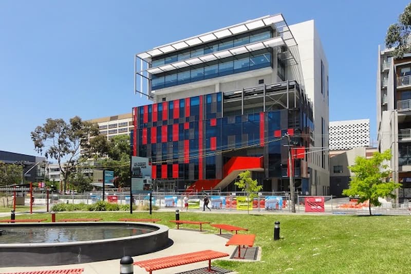 Swinburne University