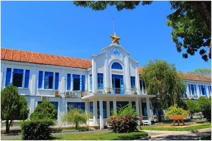 Gọi tên 6 trường đại học ở Nha Trang chất lượng hàng đầu